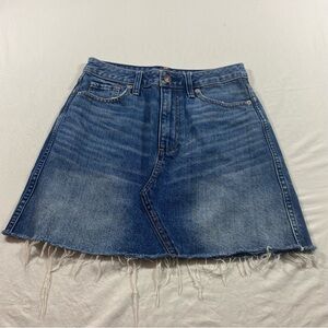 Abercrombie & Fitch Skirt Frayed Hem Denim Blue Mini A-Line Skirt Casual Beach
